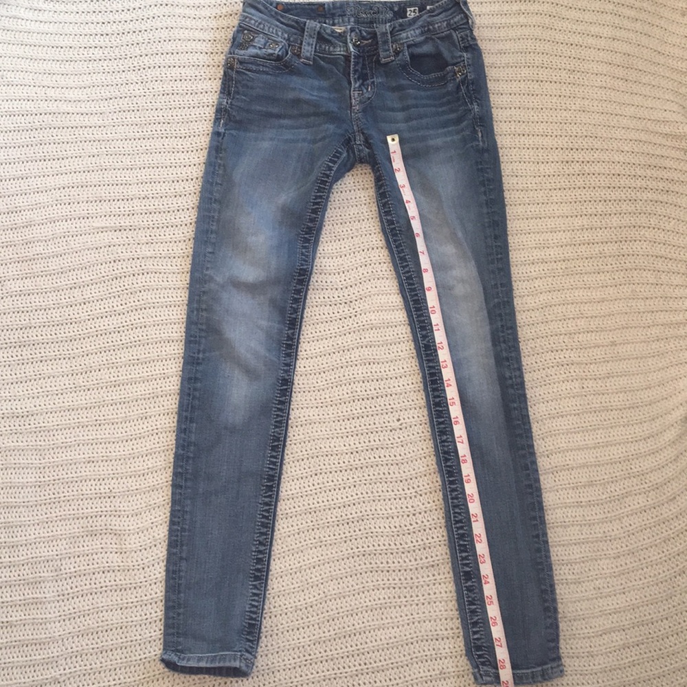 Miss Me skinny jeans 🌸 - Picture 6 of 8